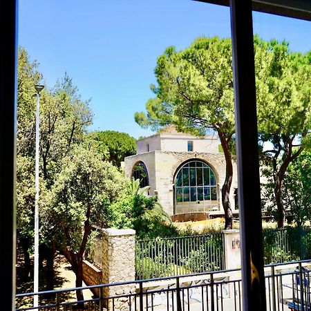 Banus Rooms Cagliari Exterior foto