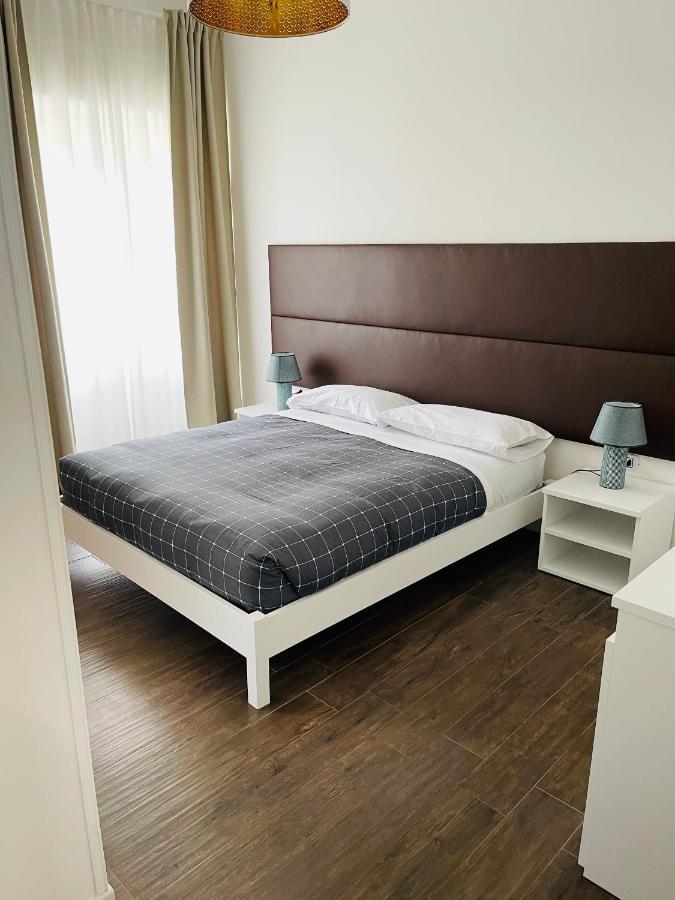 Banus Rooms Cagliari Exterior foto