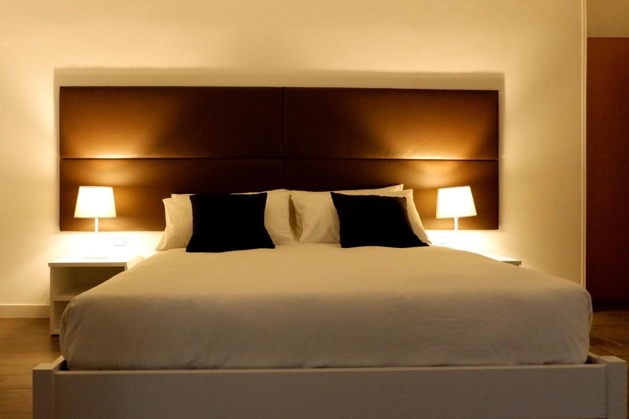 Banus Rooms Cagliari Exterior foto