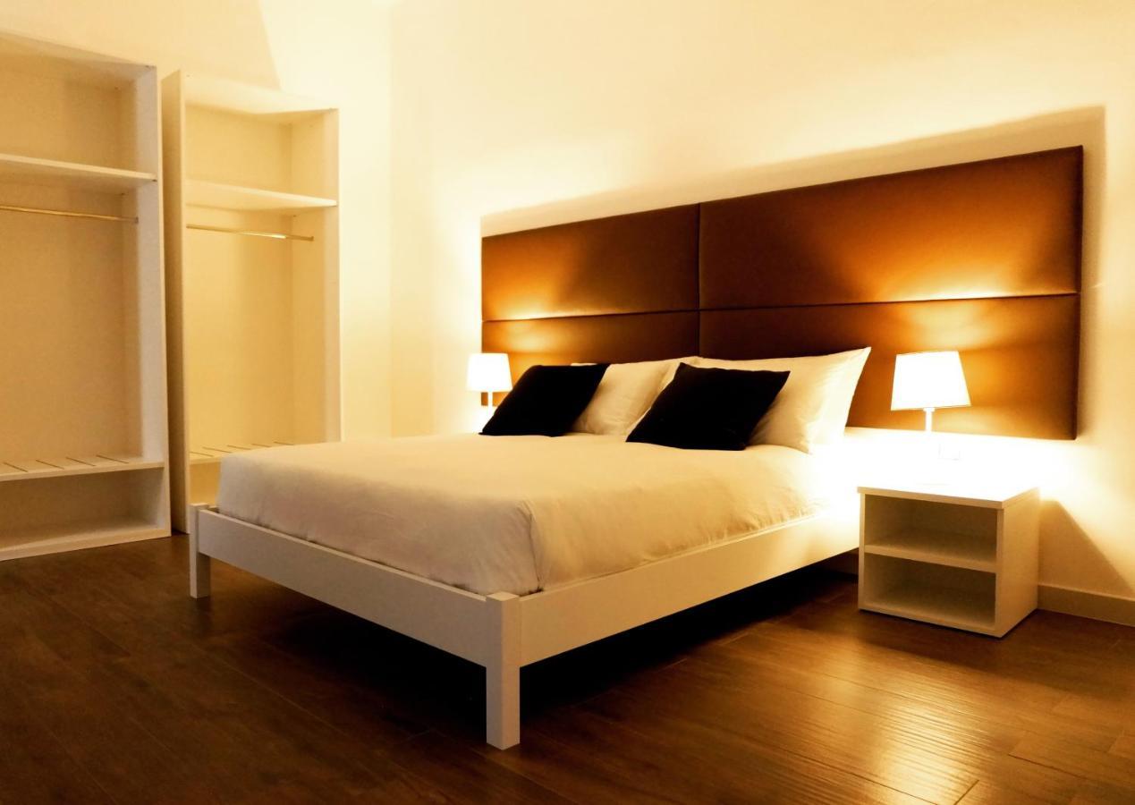 Banus Rooms Cagliari Exterior foto